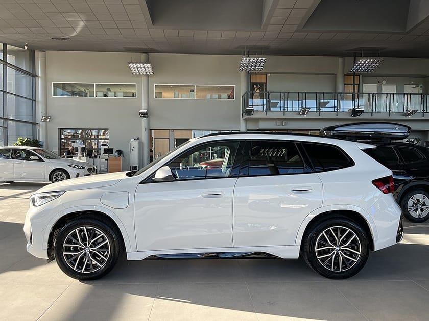 Bild 3 av BMW X1 xDrive25e