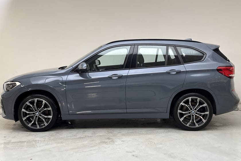 Bild 2 av BMW X1 xDrive25e