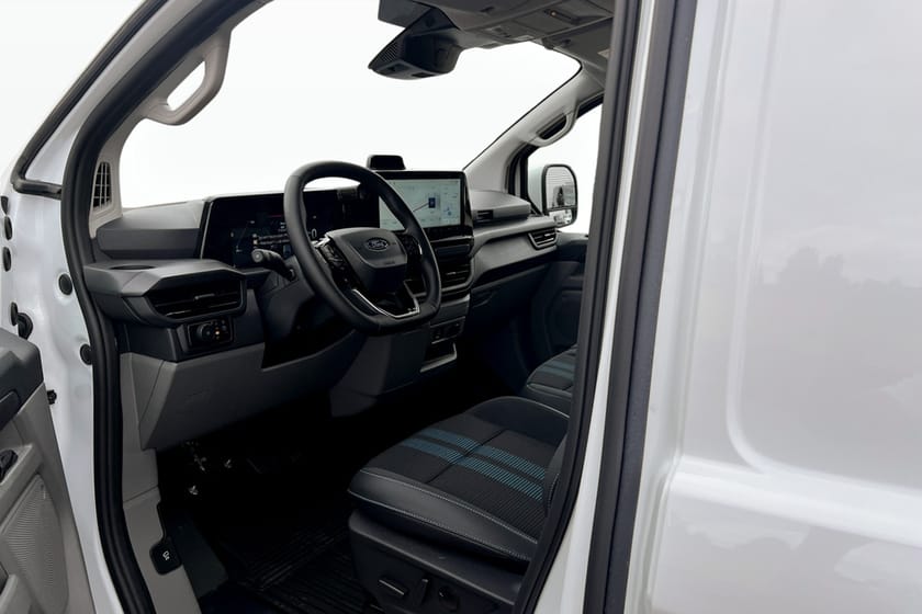 Bild 4 av Ford Transit Custom 82.5 kWh AWD
