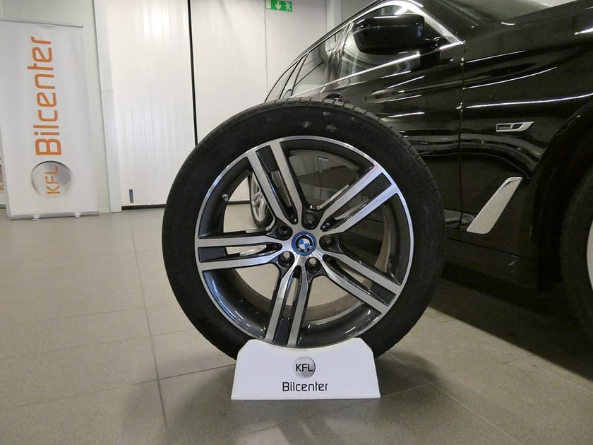 Bild 2 av BMW 530e Touring