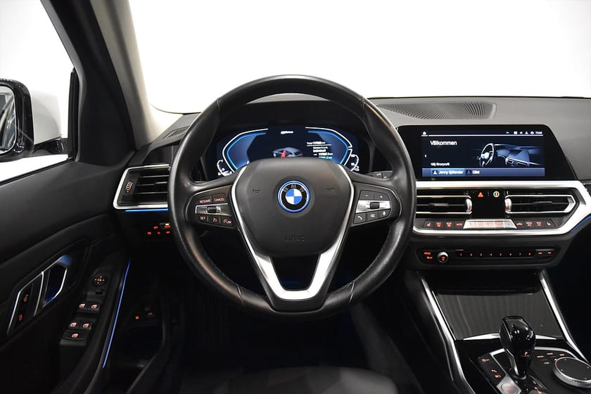 Bild 2 av BMW 330e xDrive Touring
