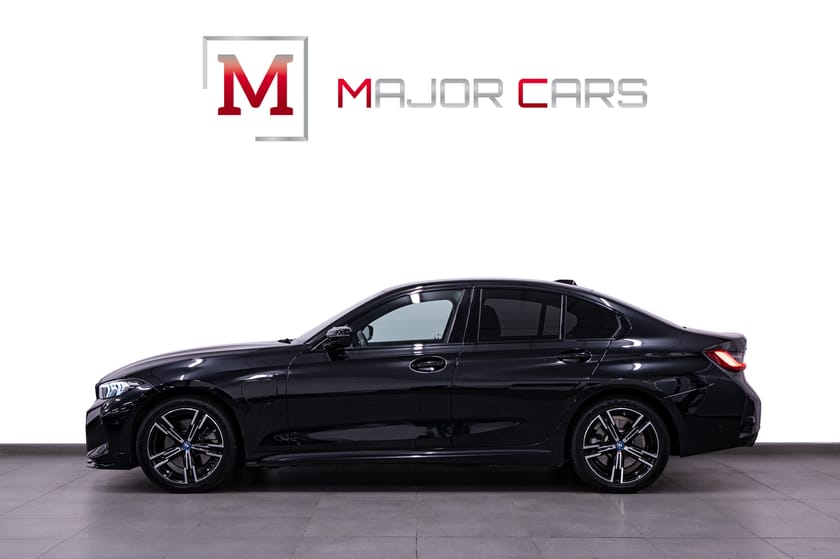 Bild 3 av BMW 330e xDrive Sedan