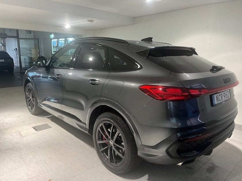 Bild 2 av Audi Q5 Sportback e-hybrid quattro