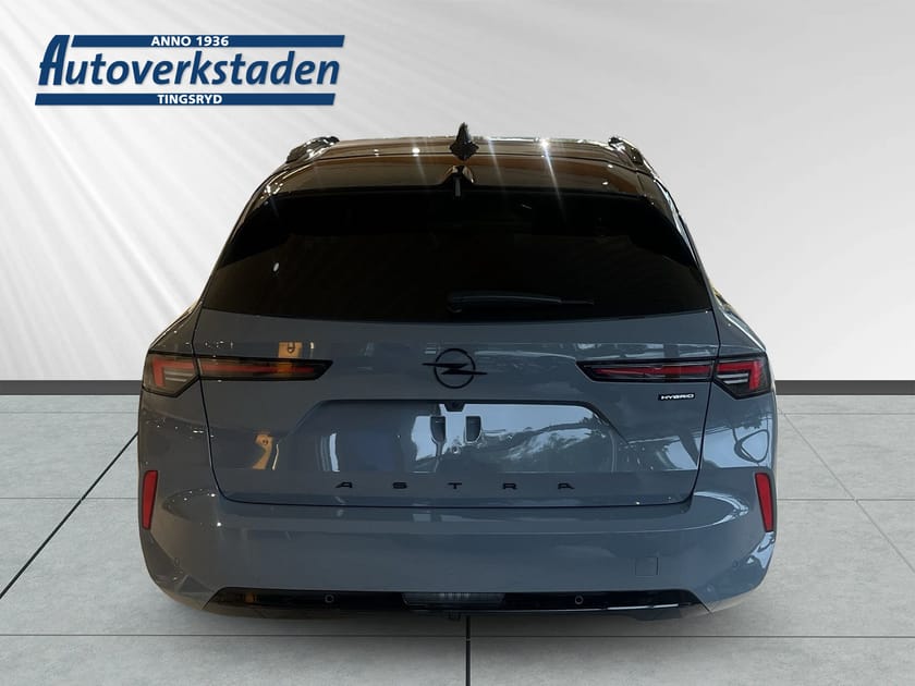 Bild 3 av Opel Astra Sports Tourer Plug-In Hybrid 196