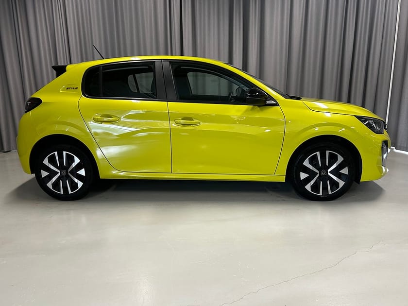 Bild 2 av Peugeot 208 HYBRID 100