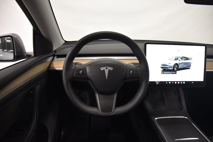 Bild 2 av Tesla Model Y Long Range AWD