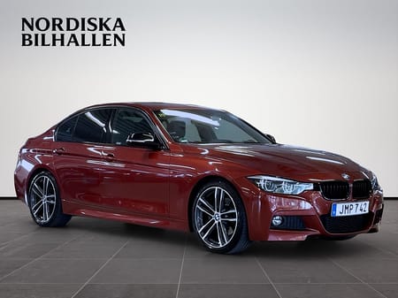 BMW 330i Sedan