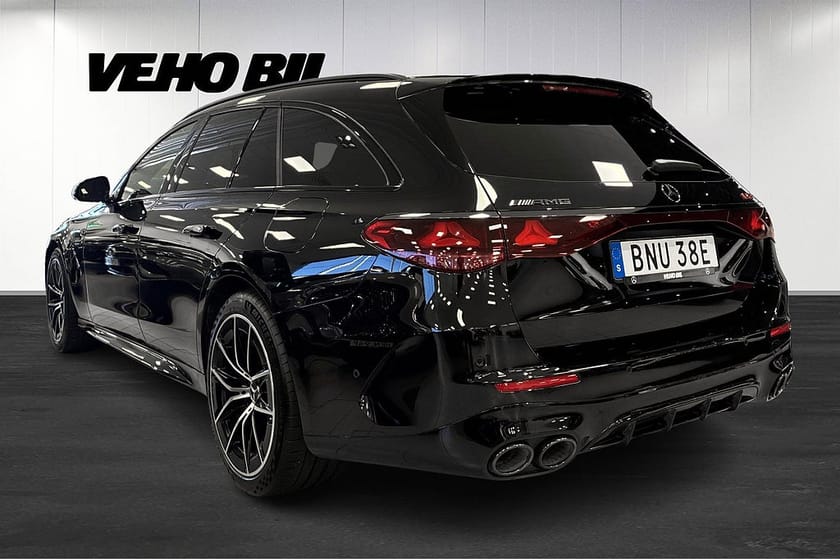 Bild 4 av Mercedes-Benz AMG E 53 HYBRID T 4MATIC+