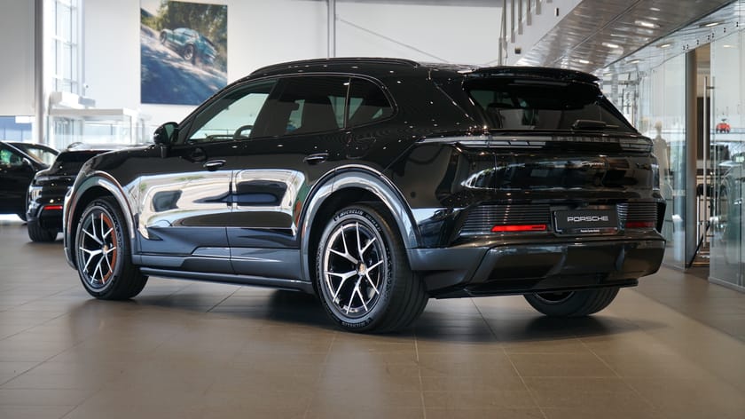 Bild 2 av Porsche Cayenne Electric