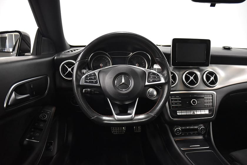 Bild 2 av Mercedes-Benz CLA 200 Shooting Brake