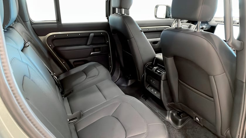 Bild 5 av Land Rover Defender P300e PHEV
