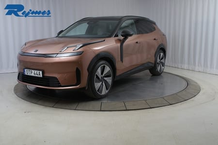 Lynk & Co 08 PHEV