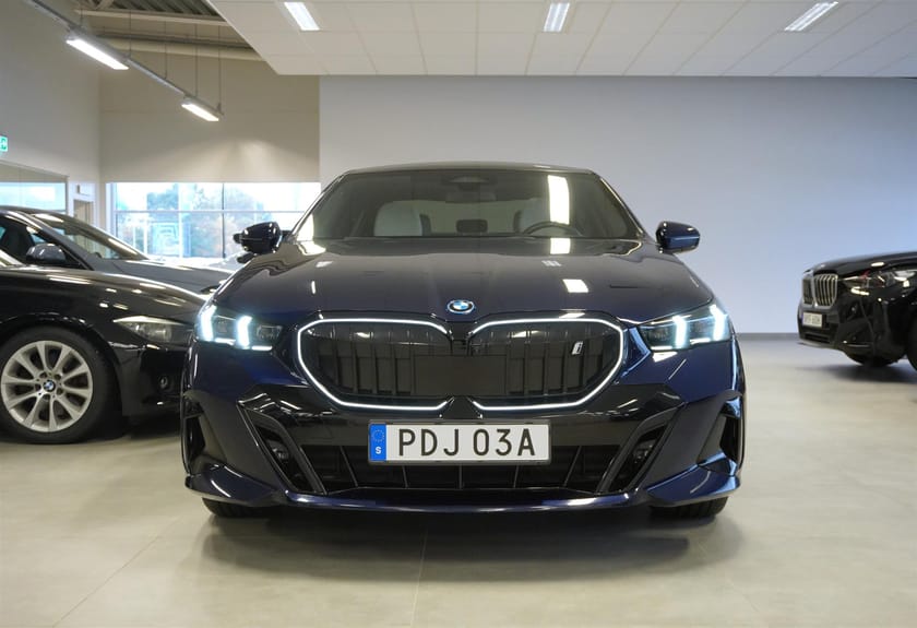 Bild 2 av BMW i5 eDrive40 Sedan