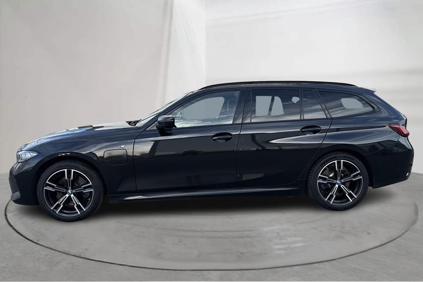 Bild 2 av BMW 330e xDrive Touring