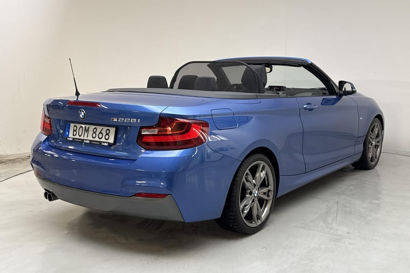 Bild 3 av BMW 228i Convertible