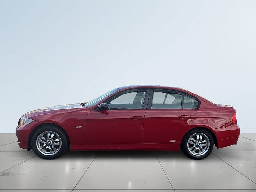 Bild 4 av BMW 320i Sedan