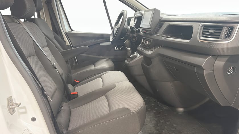 Bild 3 av Renault Trafic Passenger L2
