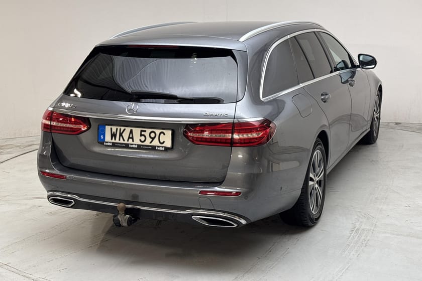 Bild 3 av Mercedes-Benz E 220 T d 4MATIC