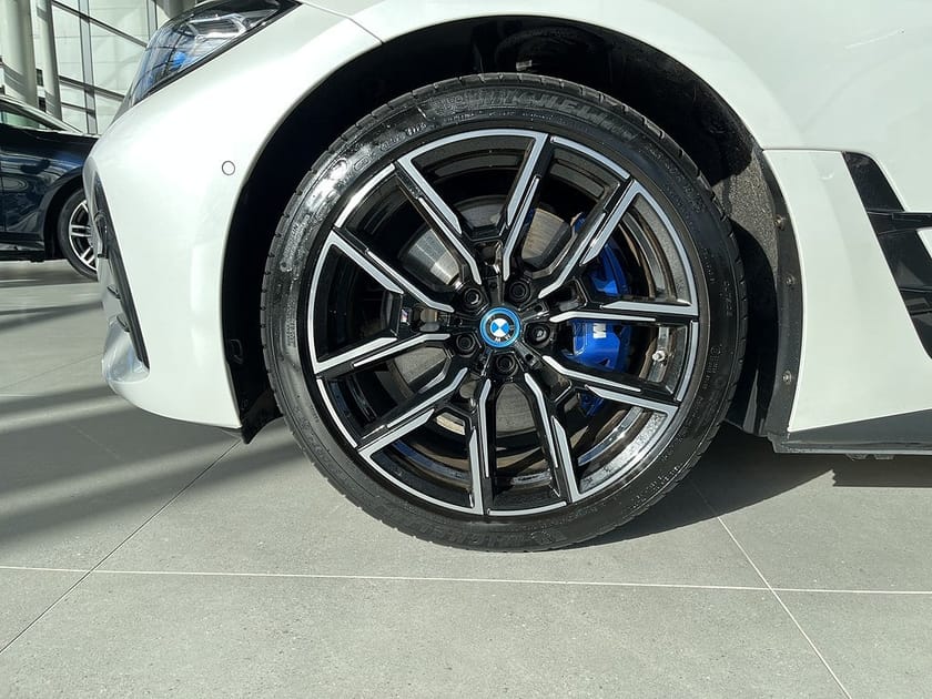Bild 4 av BMW i4 M50 xDrive Gran Coupé