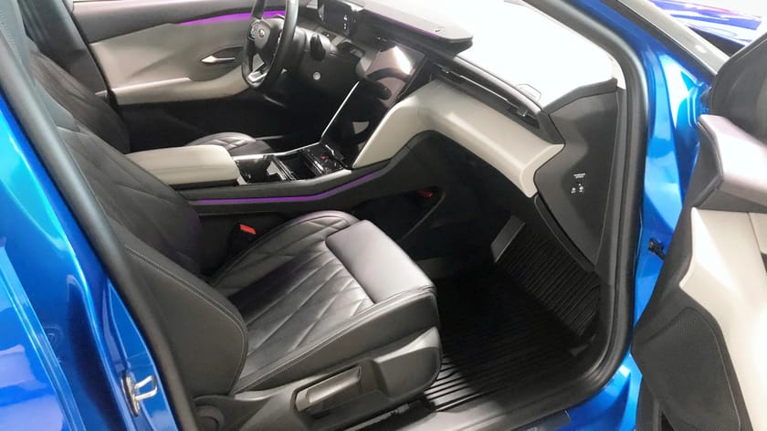 Bild 3 av Ford Explorer EV Extended Range RWD