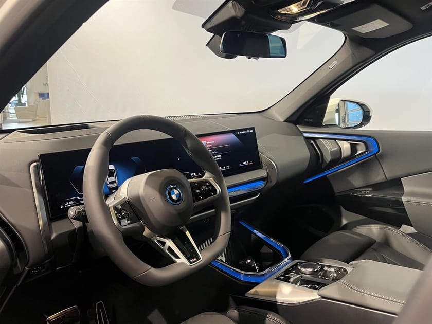 Bild 2 av BMW X3 30e xDrive