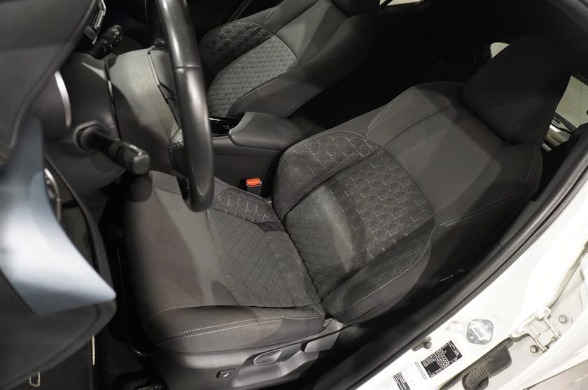 Bild 4 av Toyota C-HR Hybrid