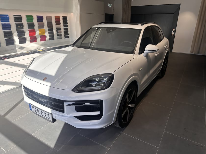 Bild 2 av Porsche Cayenne E-Hybrid