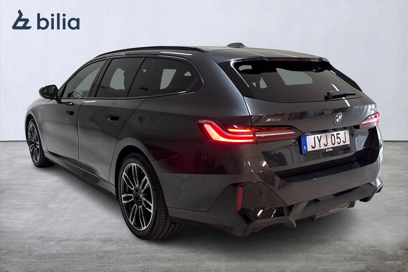 Bild 2 av BMW 550e xDrive Touring