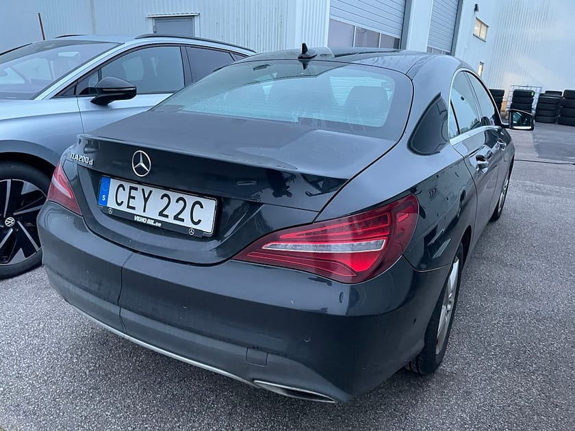 Bild 3 av Mercedes-Benz CLA 200 d