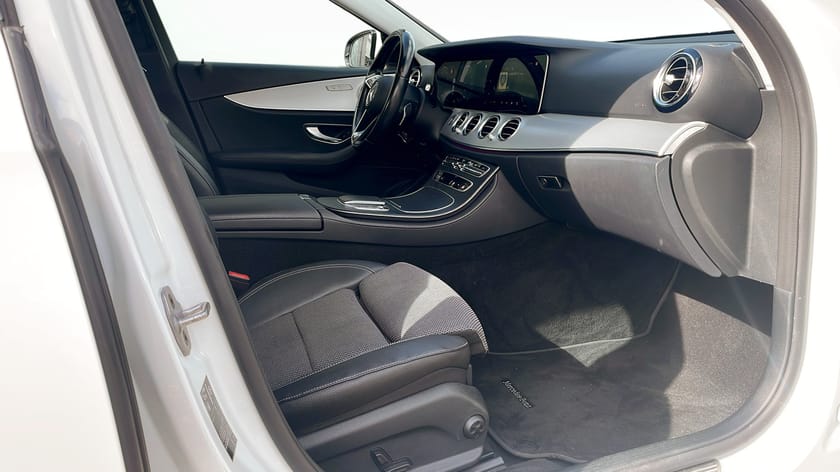 Bild 3 av Mercedes-Benz E 300 de 4MATIC
