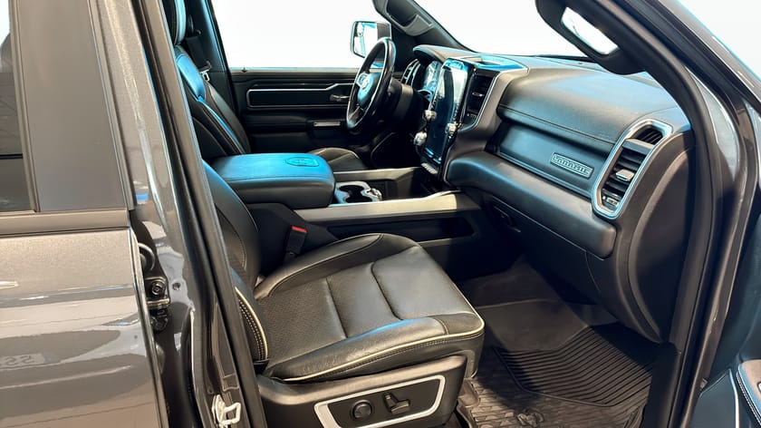 Bild 3 av RAM 1500 Crew Cab