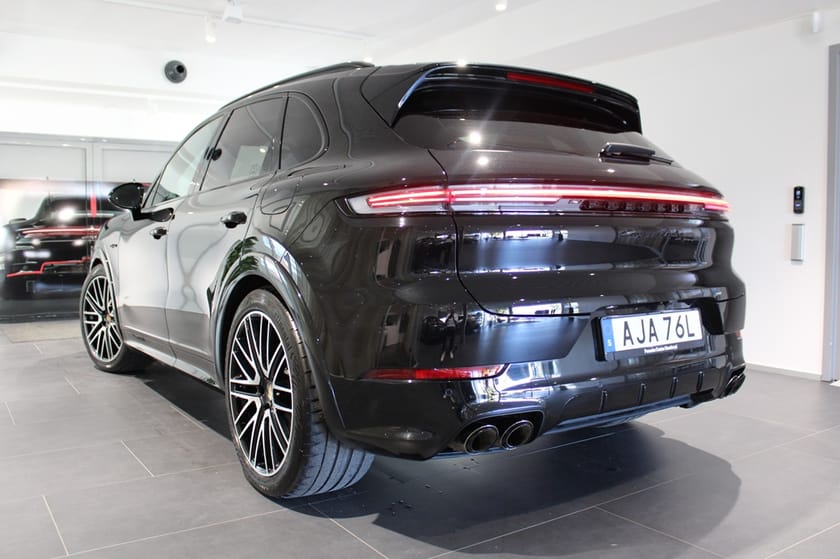 Bild 2 av Porsche Cayenne Turbo E-Hybrid