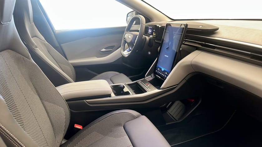 Bild 3 av Ford Explorer EV Extended Range RWD