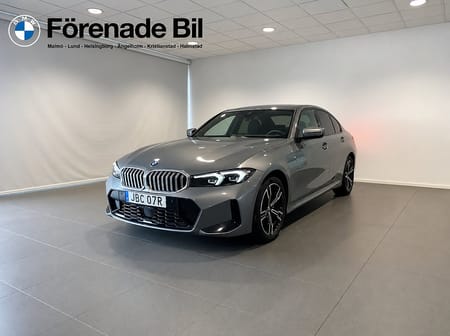 BMW 330e Sedan