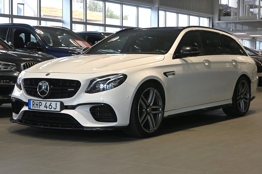 Bild 1 av Mercedes-Benz AMG E 63 S T 4MATIC+