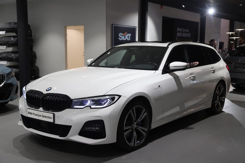 Bild 2 av BMW 330e xDrive Touring