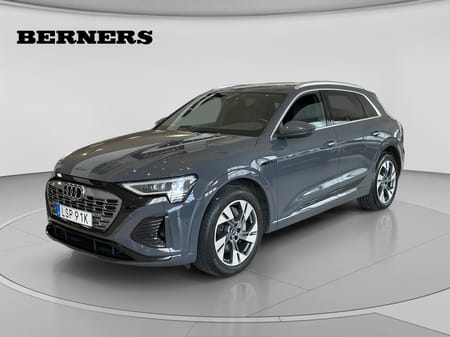 Audi Q8 55 e-tron quattro