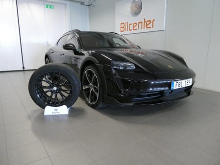 Porsche Taycan 4 Cross Turismo