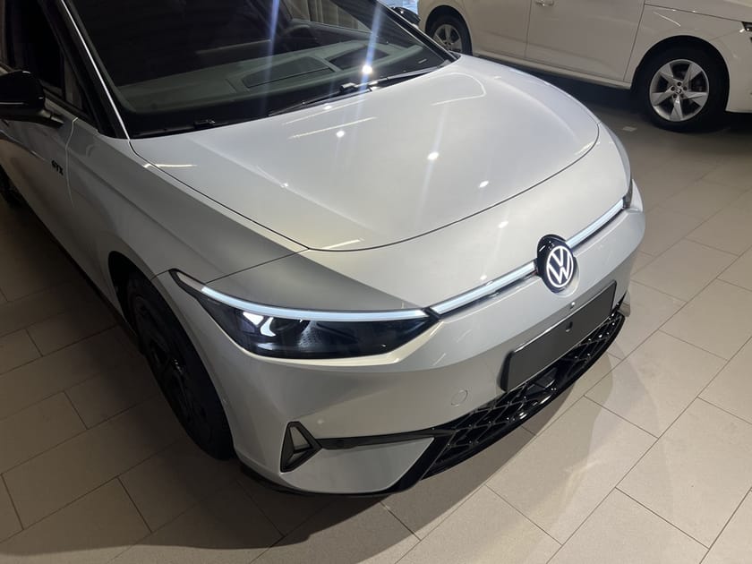 Bild 3 av Volkswagen ID.7 GTX Tourer