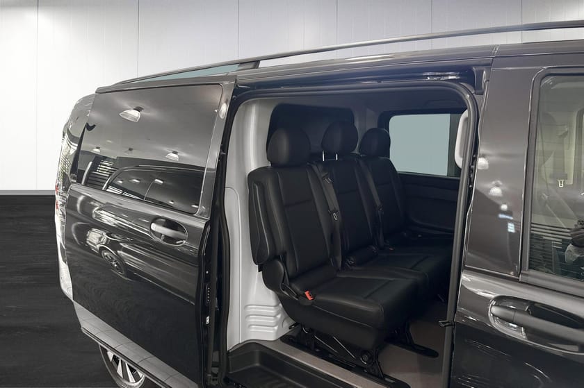 Bild 3 av Mercedes-Benz Vito Mixto 119 CDI 4x4 3.0t