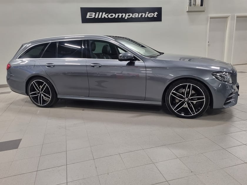 Bild 2 av Mercedes-Benz E 220 T d 4MATIC