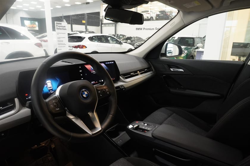 Bild 2 av BMW X1 xDrive25e