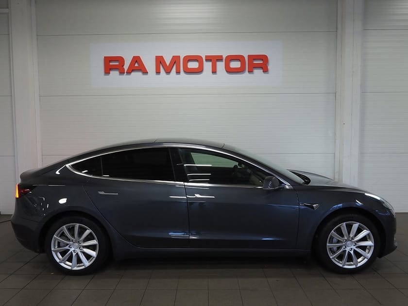 Bild 5 av Tesla Model 3 Standard Range Plus