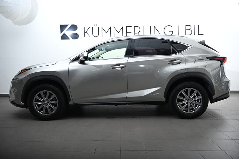 Bild 2 av Lexus NX 300h AWD