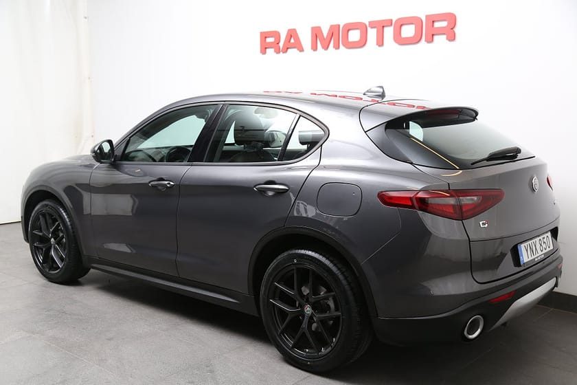 Bild 4 av Alfa Romeo Stelvio