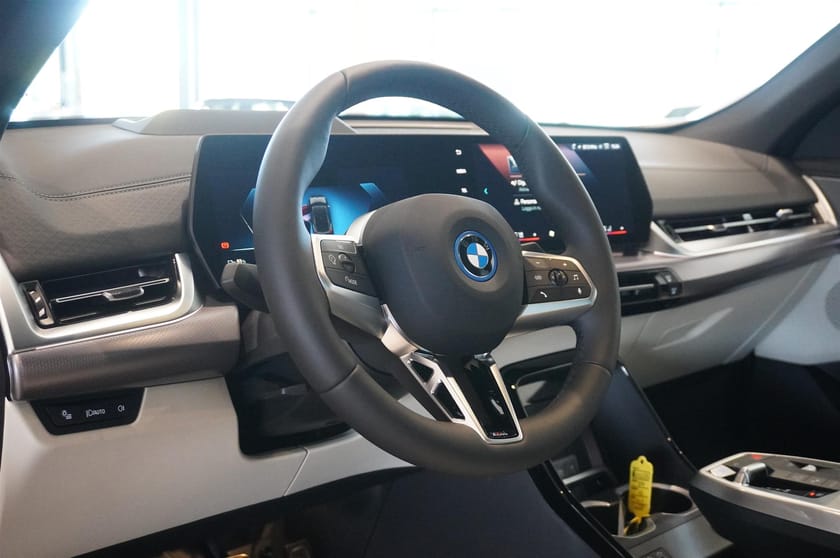 Bild 2 av BMW iX2 eDrive20