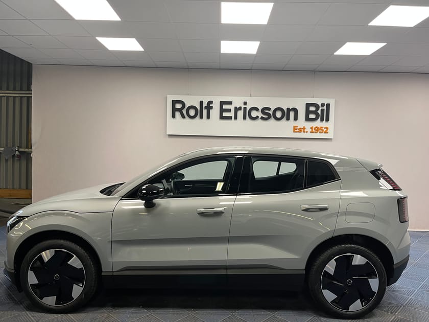 Bild 2 av Volvo EX30 P5 Long Range