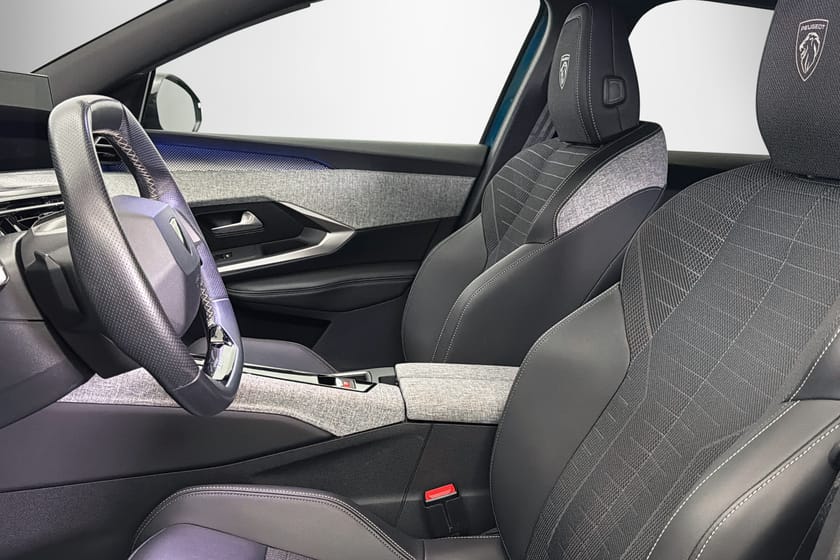 Bild 5 av Peugeot 3008 Hybrid 145