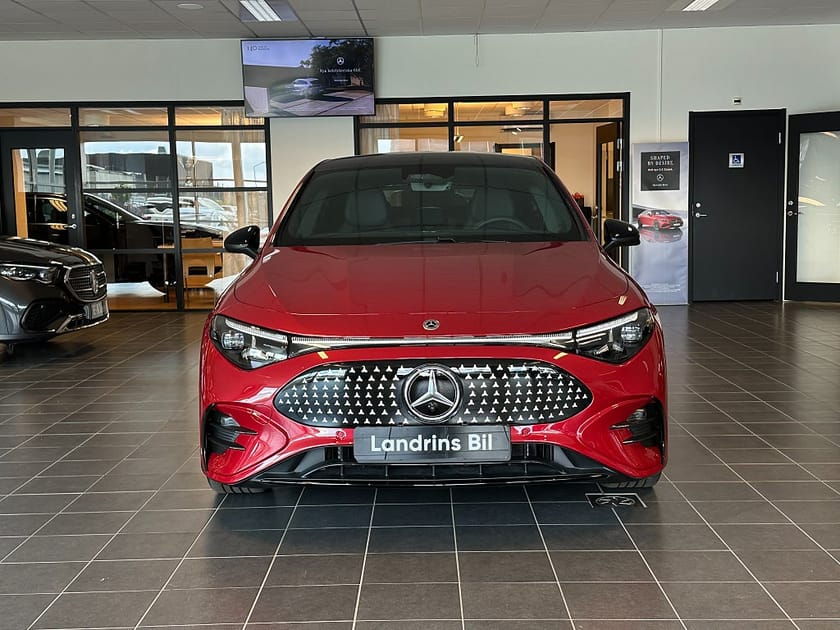 Bild 2 av Mercedes-Benz CLA 250+