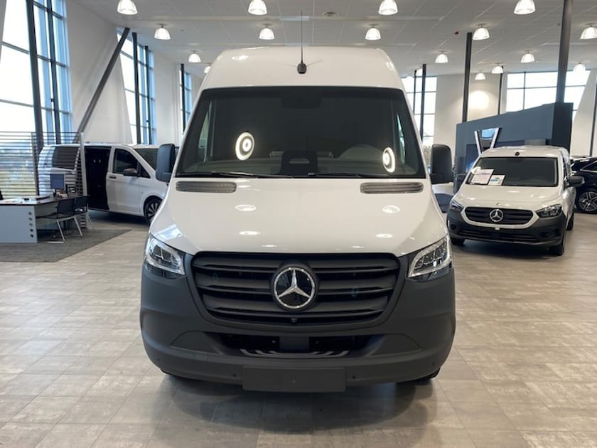 Bild 2 av Mercedes-Benz eSprinter 414 81 kWh